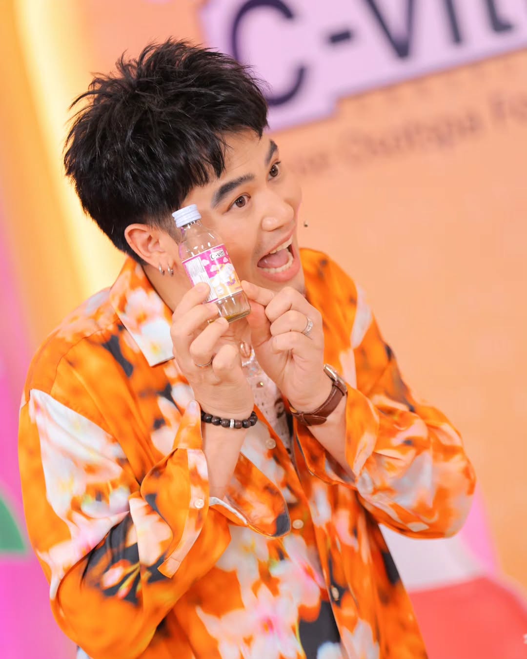 อ๋อง - เขมรัชต์ สุนทรนนท์