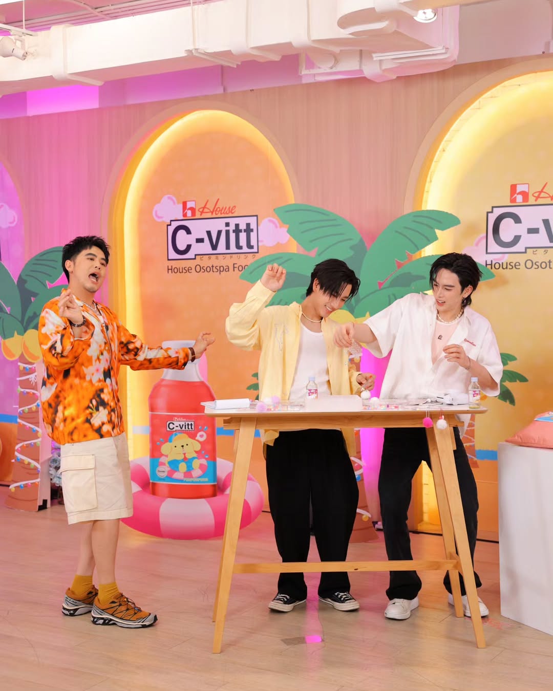 อ๋อง - เขมรัชต์ สุนทรนนท์
