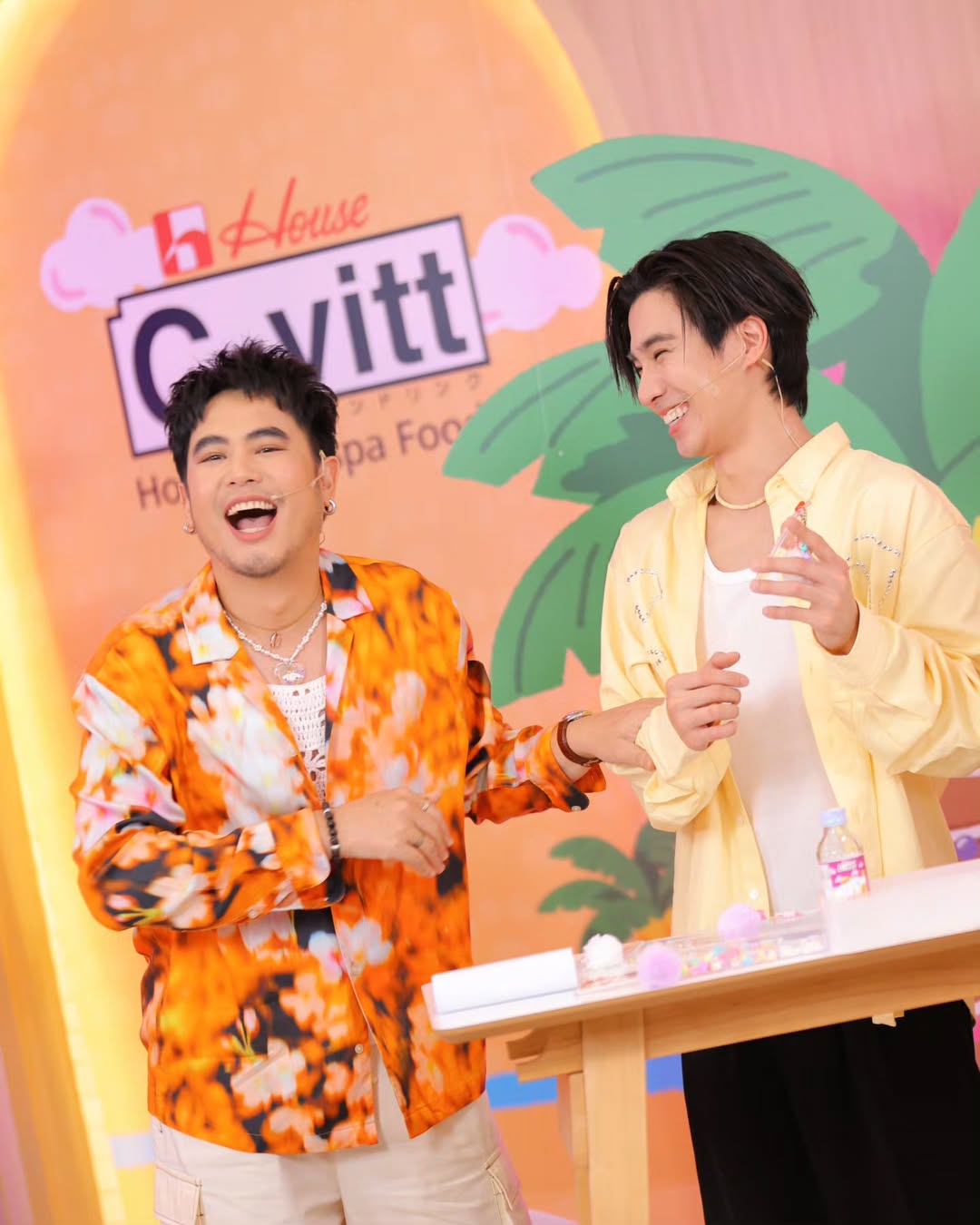 อ๋อง - เขมรัชต์ สุนทรนนท์