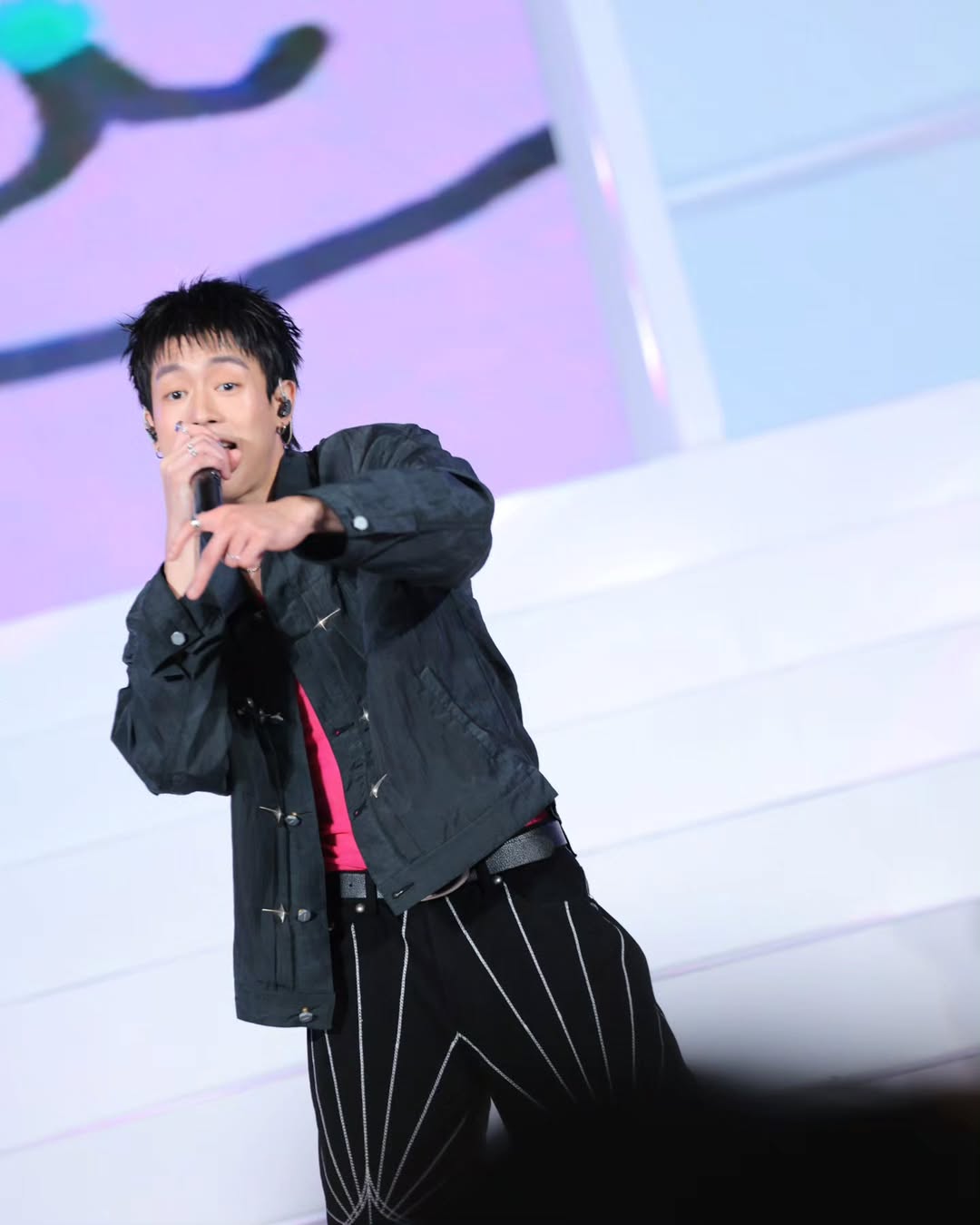 อ๋อง - เขมรัชต์ สุนทรนนท์