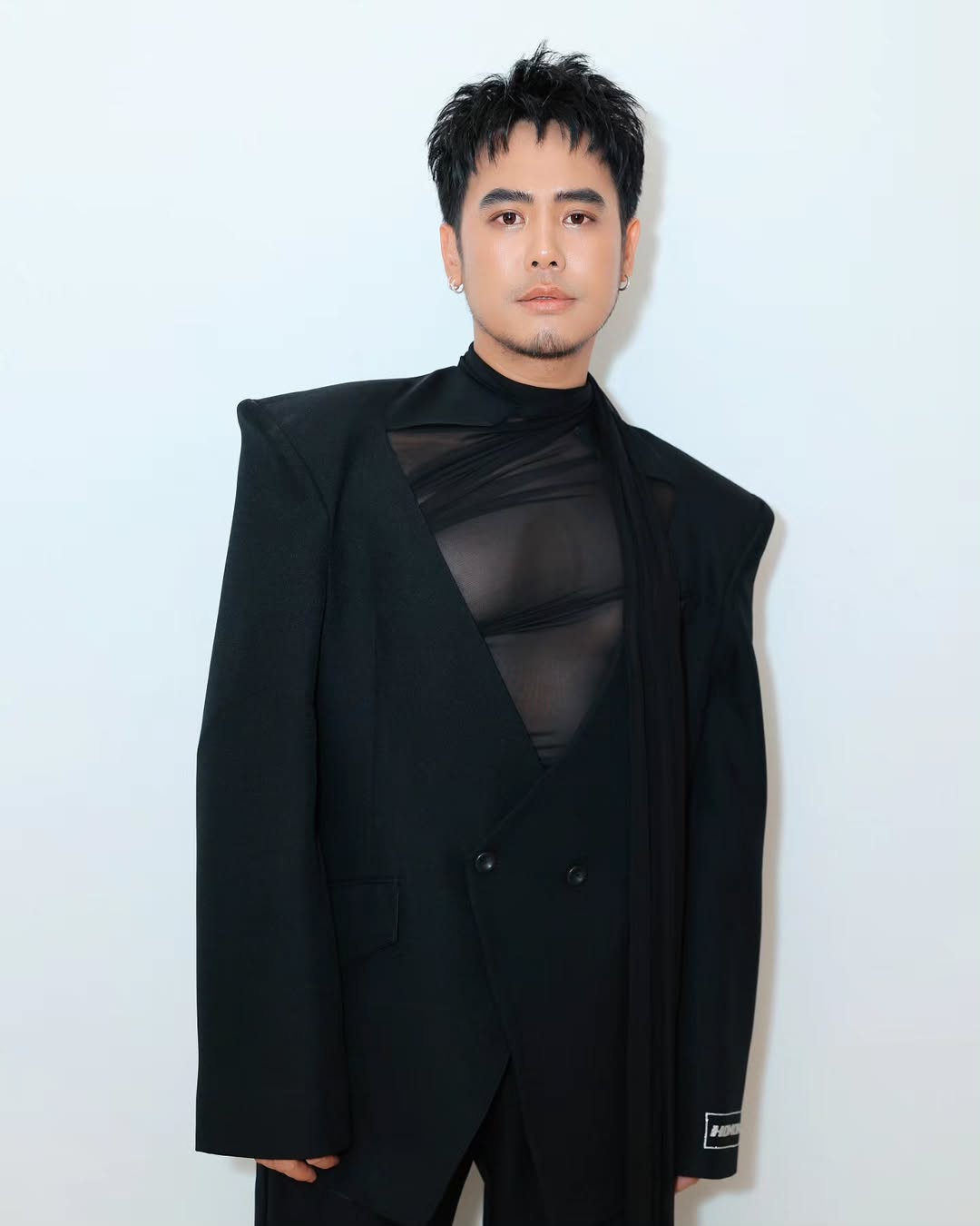 อ๋อง - เขมรัชต์ สุนทรนนท์