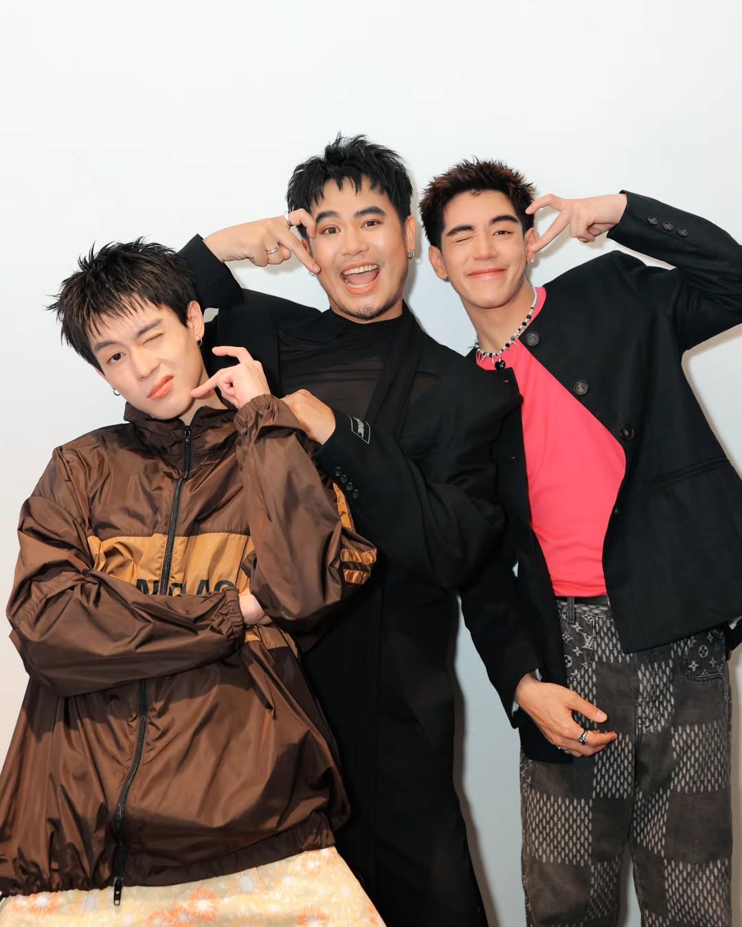อ๋อง - เขมรัชต์ สุนทรนนท์
