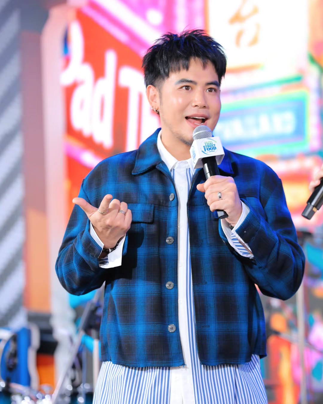 อ๋อง - เขมรัชต์ สุนทรนนท์