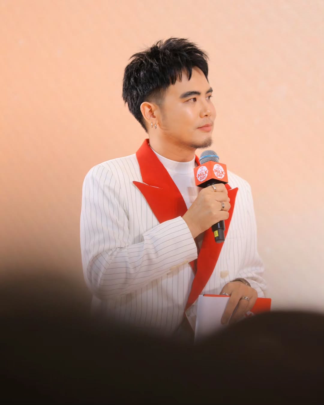 อ๋อง - เขมรัชต์ สุนทรนนท์