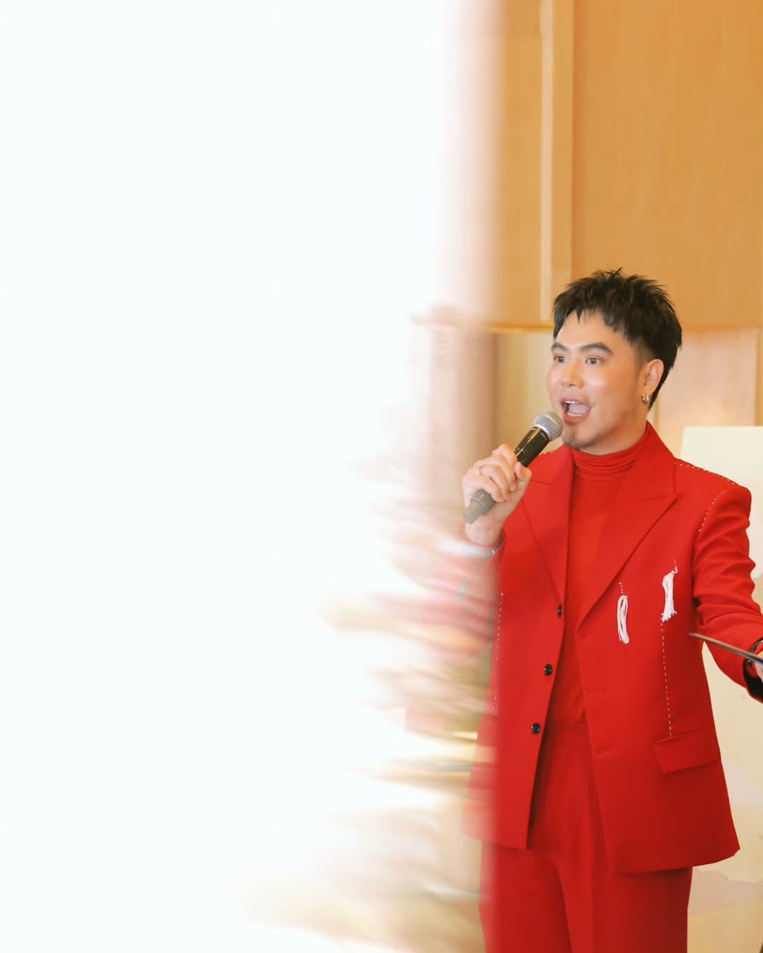 อ๋อง - เขมรัชต์ สุนทรนนท์