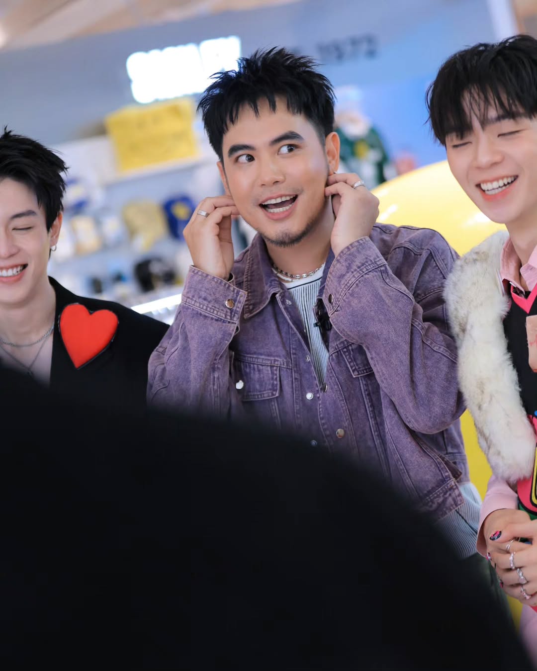 อ๋อง - เขมรัชต์ สุนทรนนท์