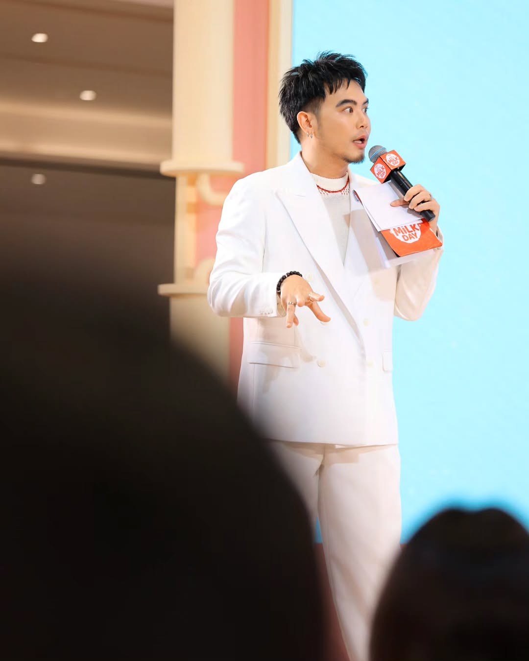 อ๋อง - เขมรัชต์ สุนทรนนท์
