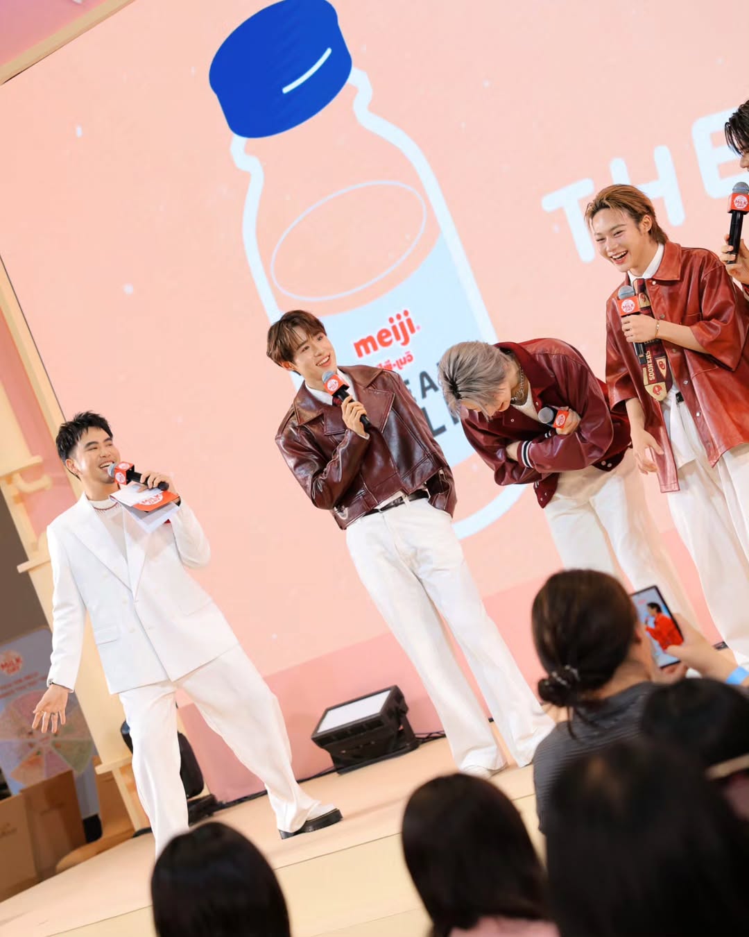 อ๋อง - เขมรัชต์ สุนทรนนท์