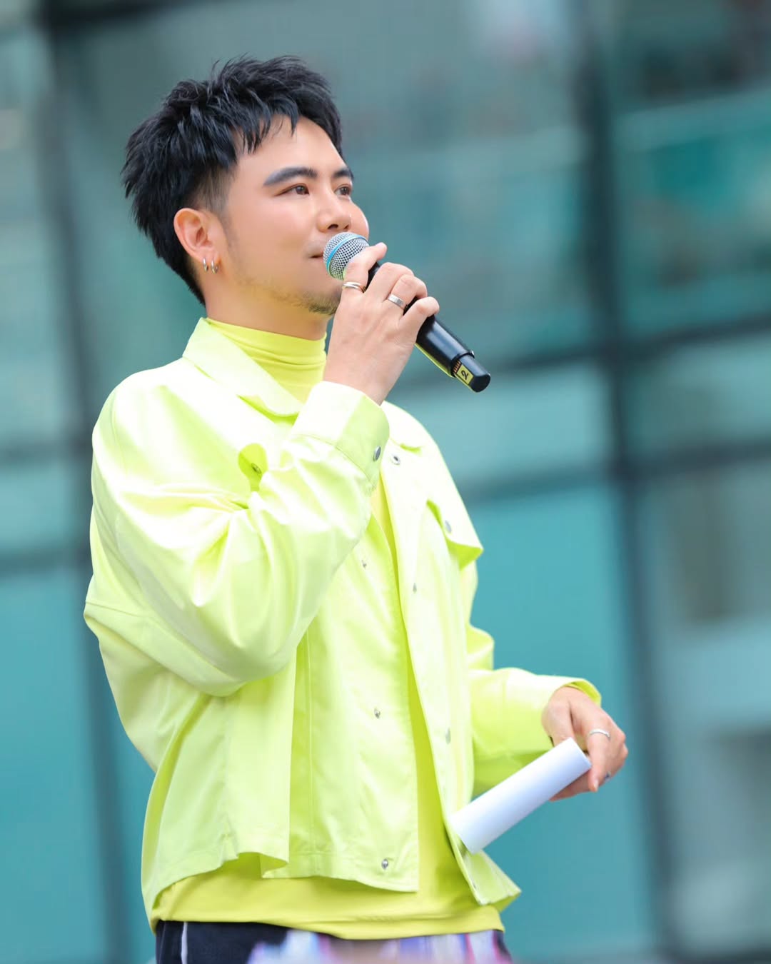 อ๋อง - เขมรัชต์ สุนทรนนท์