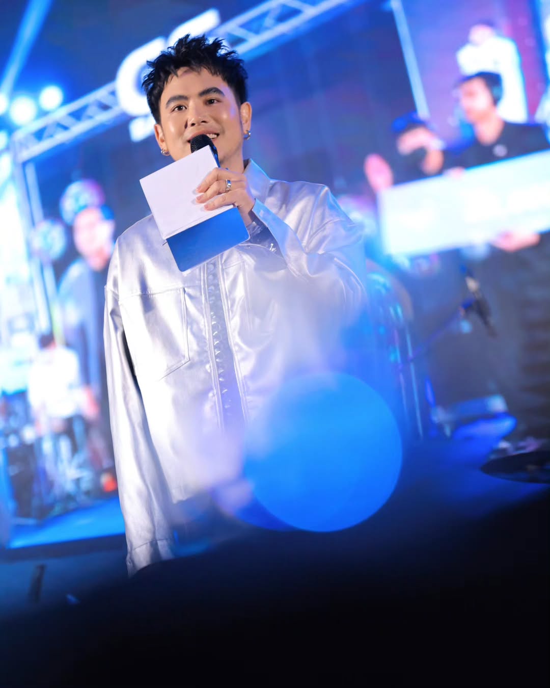 อ๋อง - เขมรัชต์ สุนทรนนท์