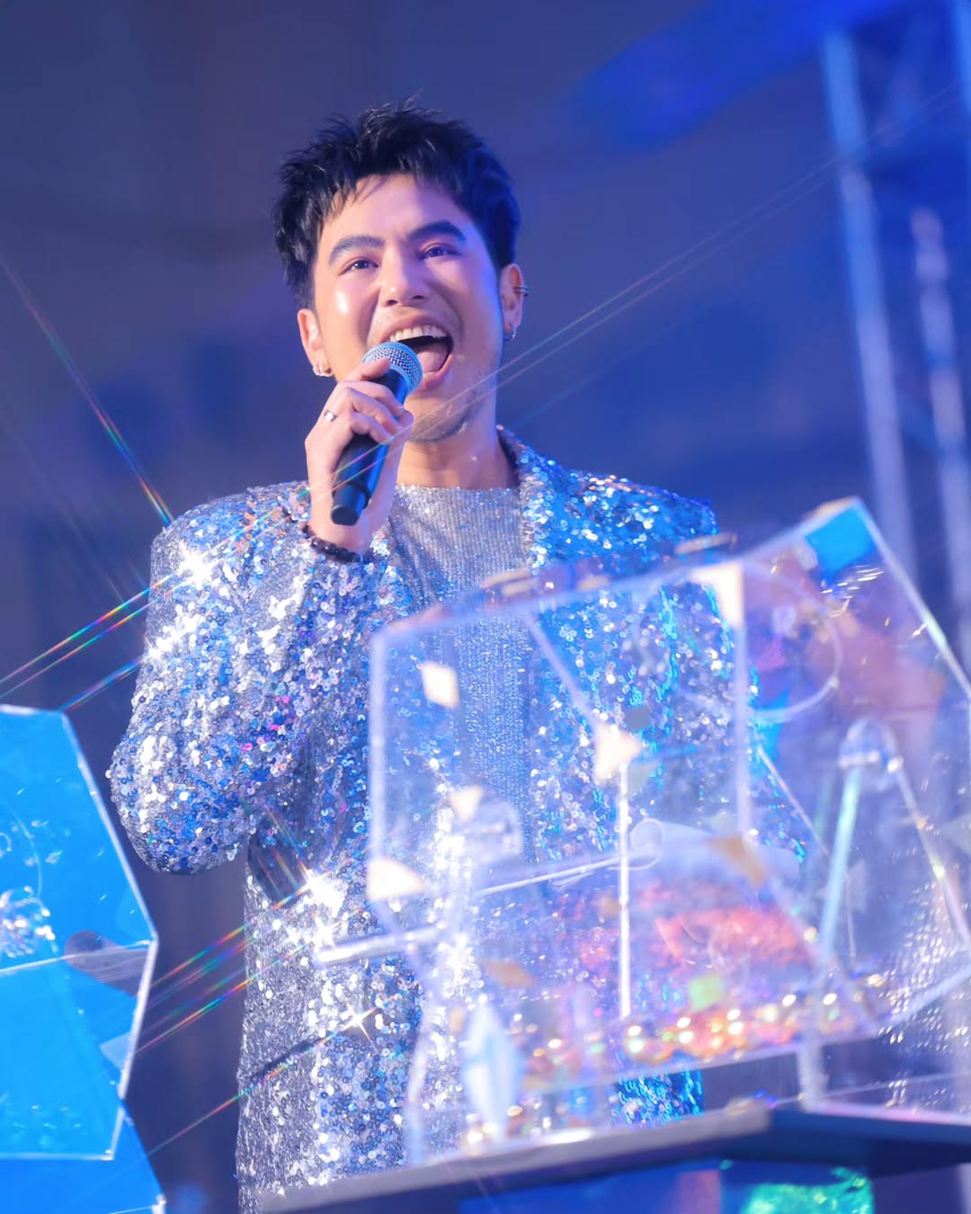 อ๋อง - เขมรัชต์ สุนทรนนท์
