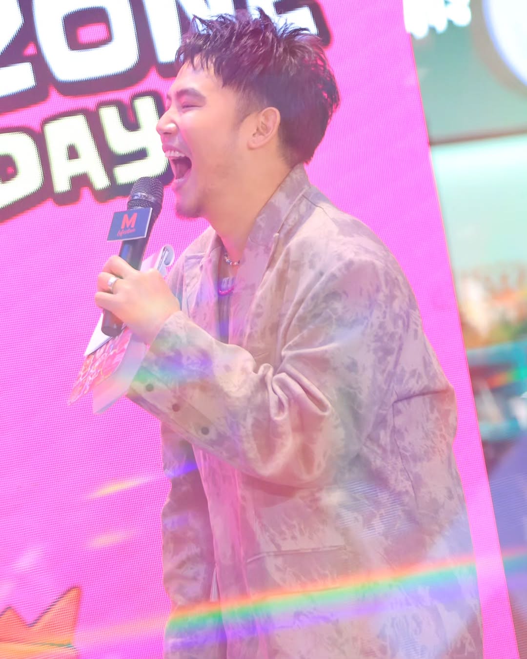 อ๋อง - เขมรัชต์ สุนทรนนท์