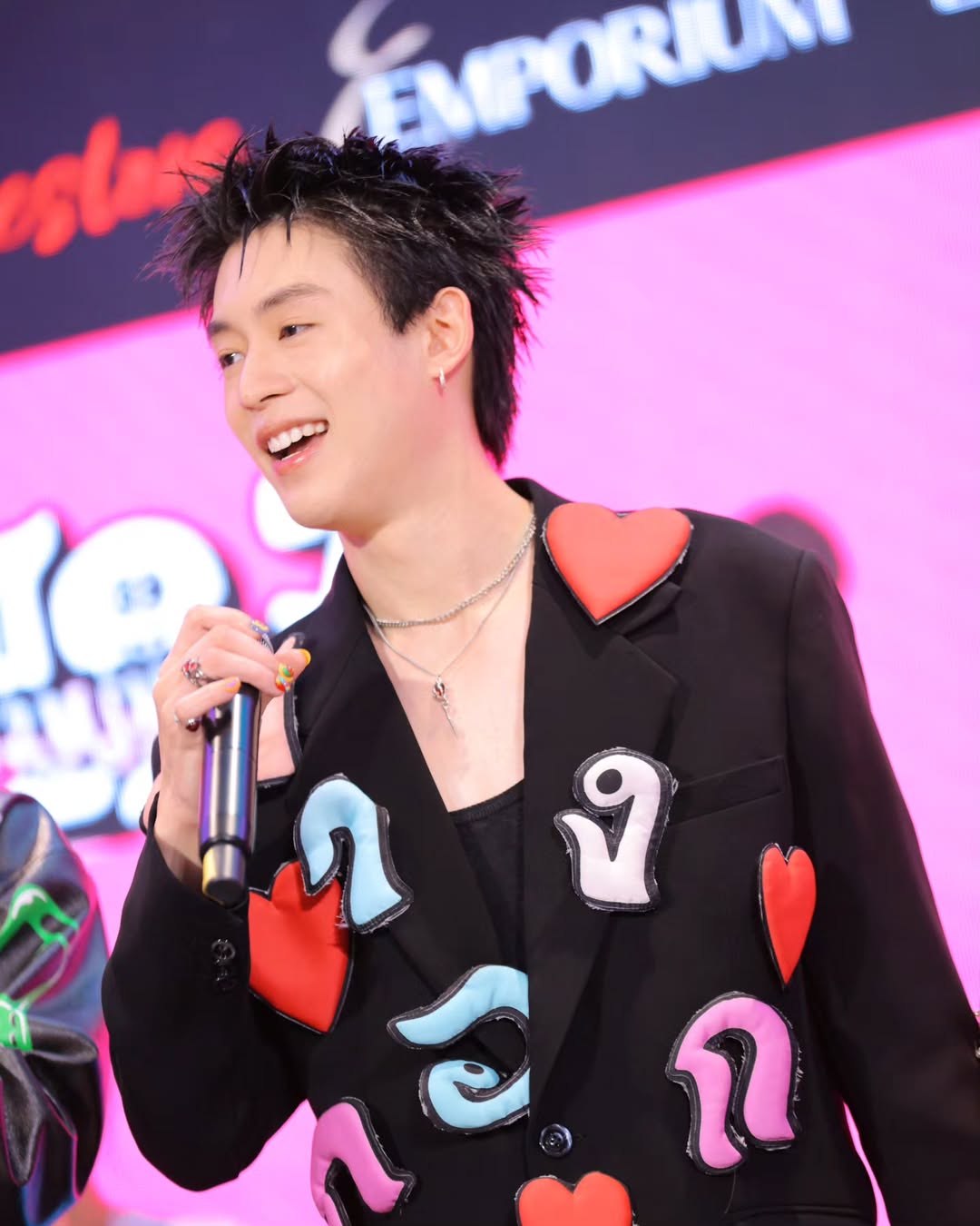 อ๋อง - เขมรัชต์ สุนทรนนท์