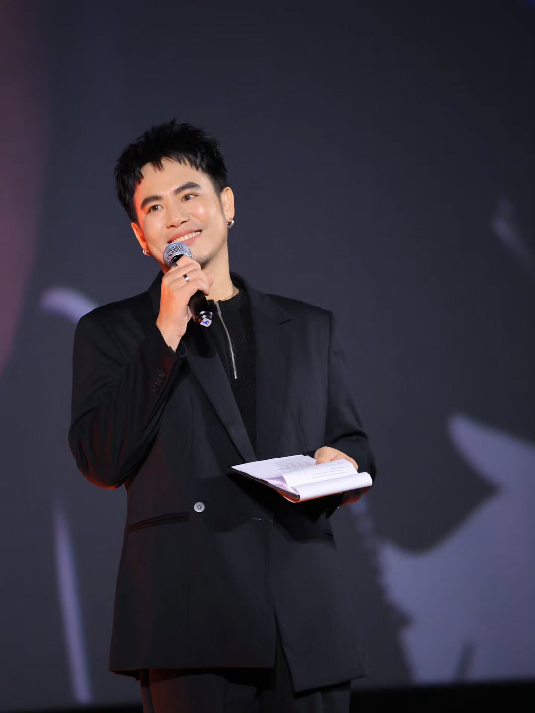 อ๋อง - เขมรัชต์ สุนทรนนท์