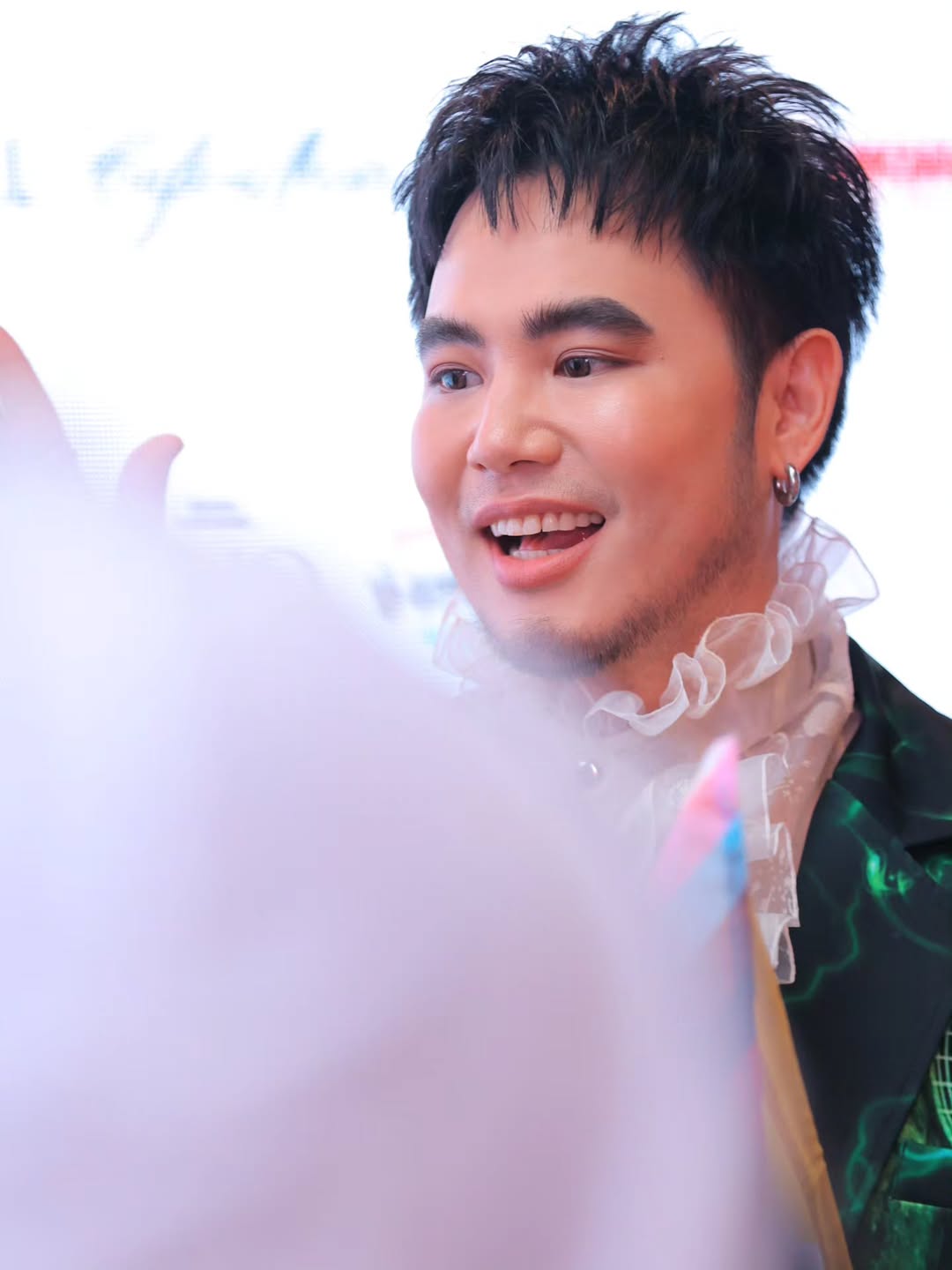 อ๋อง - เขมรัชต์ สุนทรนนท์