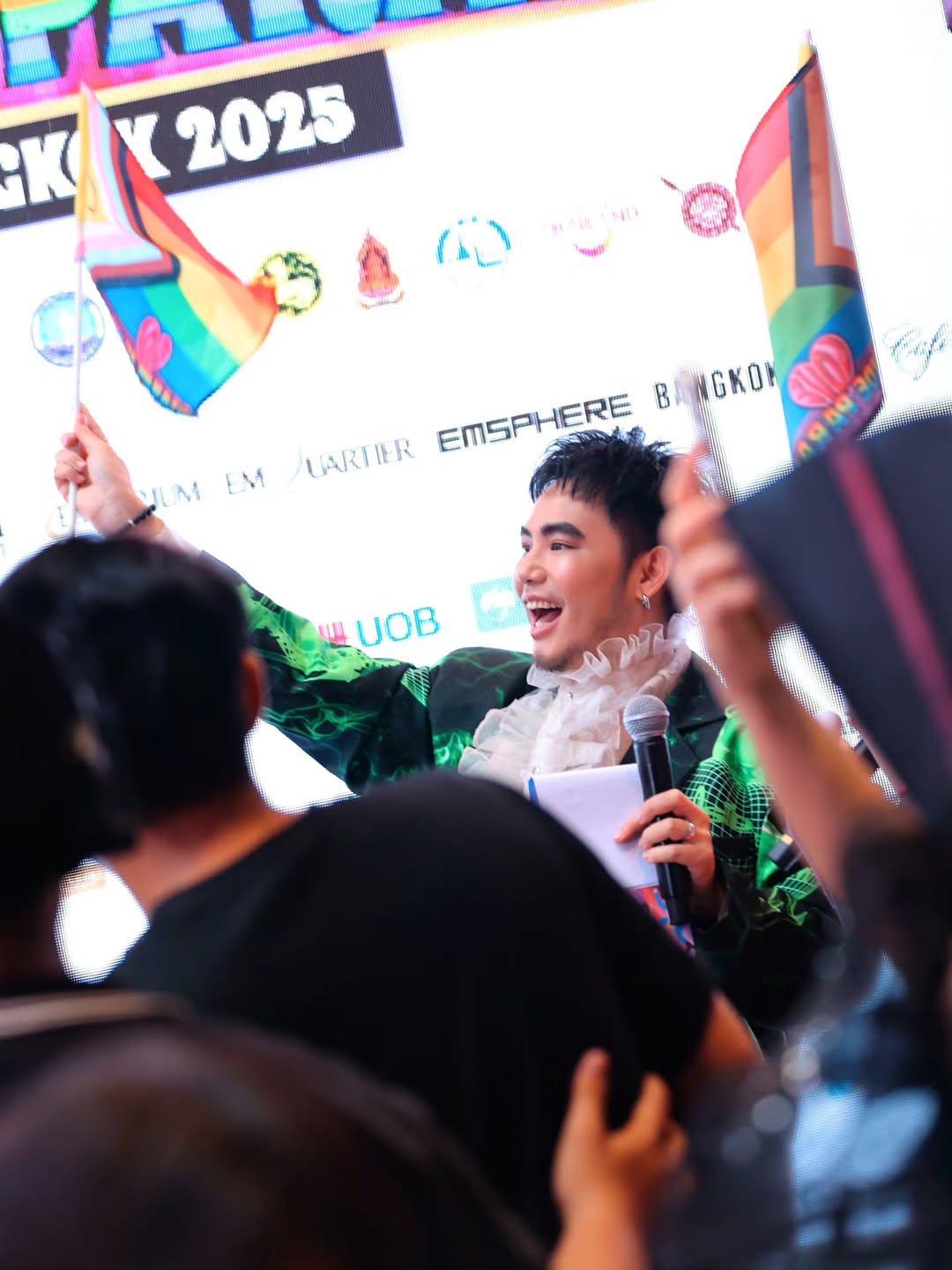 อ๋อง - เขมรัชต์ สุนทรนนท์