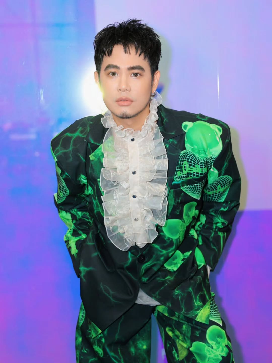 อ๋อง - เขมรัชต์ สุนทรนนท์