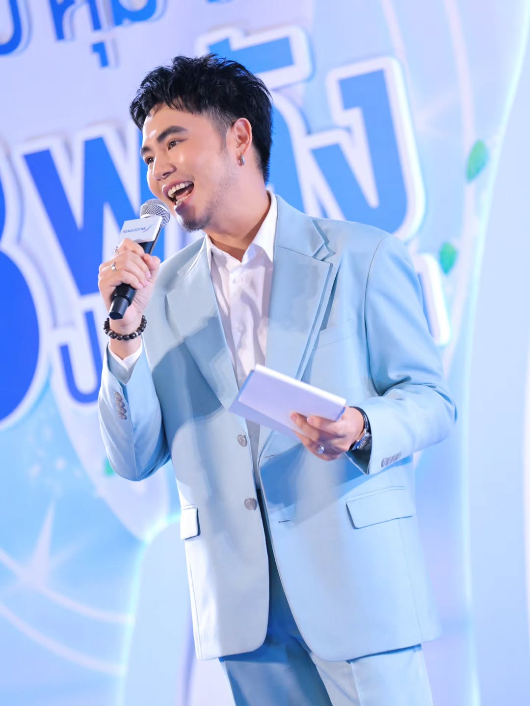 อ๋อง - เขมรัชต์ สุนทรนนท์