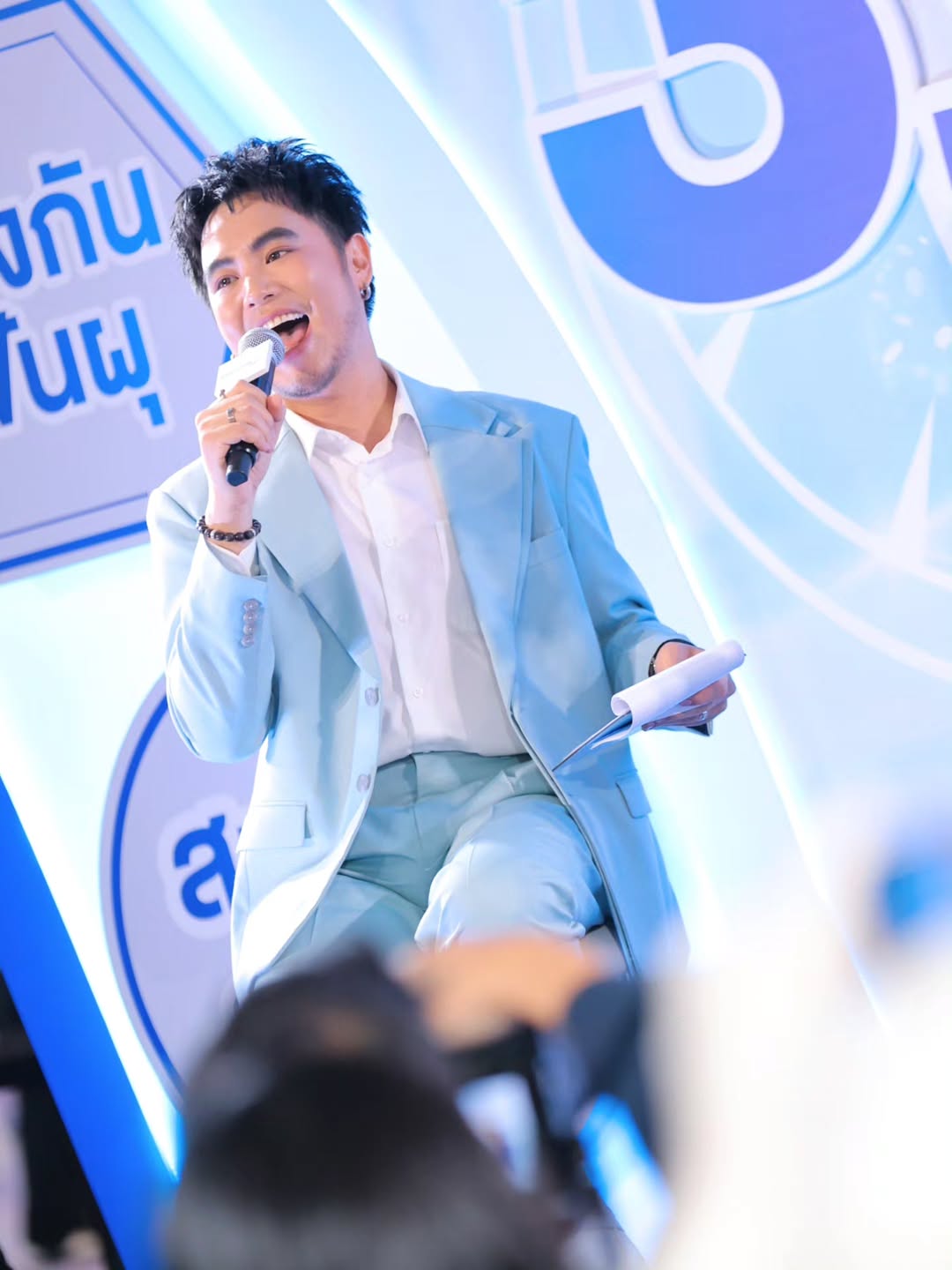 อ๋อง - เขมรัชต์ สุนทรนนท์