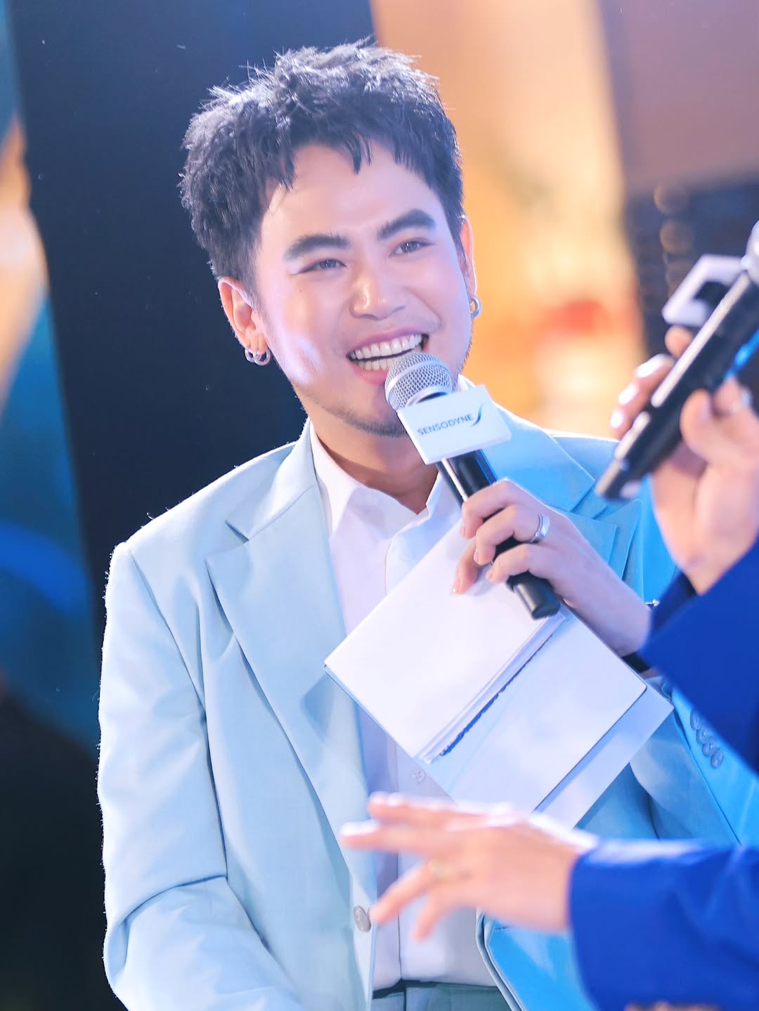 อ๋อง - เขมรัชต์ สุนทรนนท์