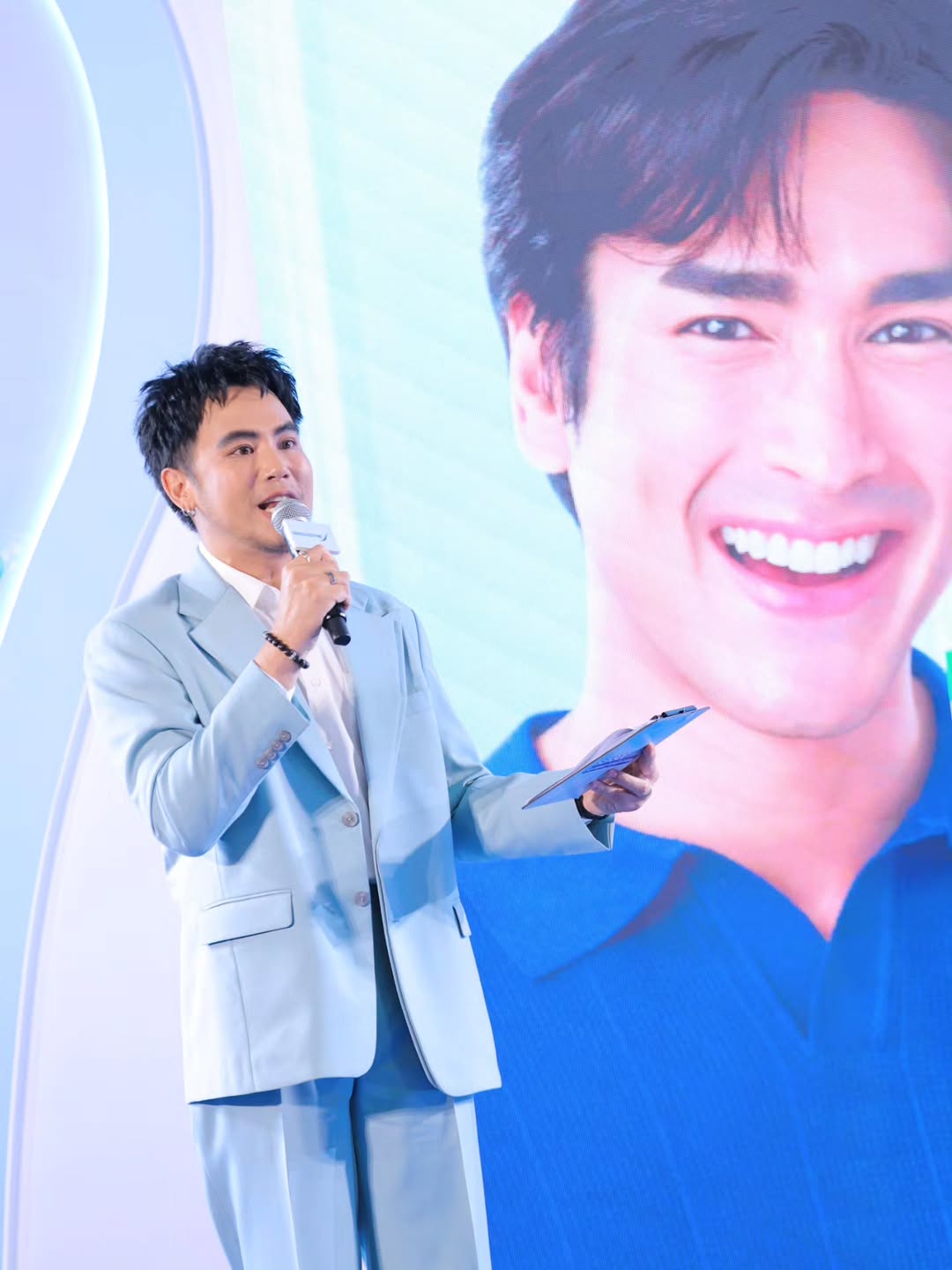 อ๋อง - เขมรัชต์ สุนทรนนท์