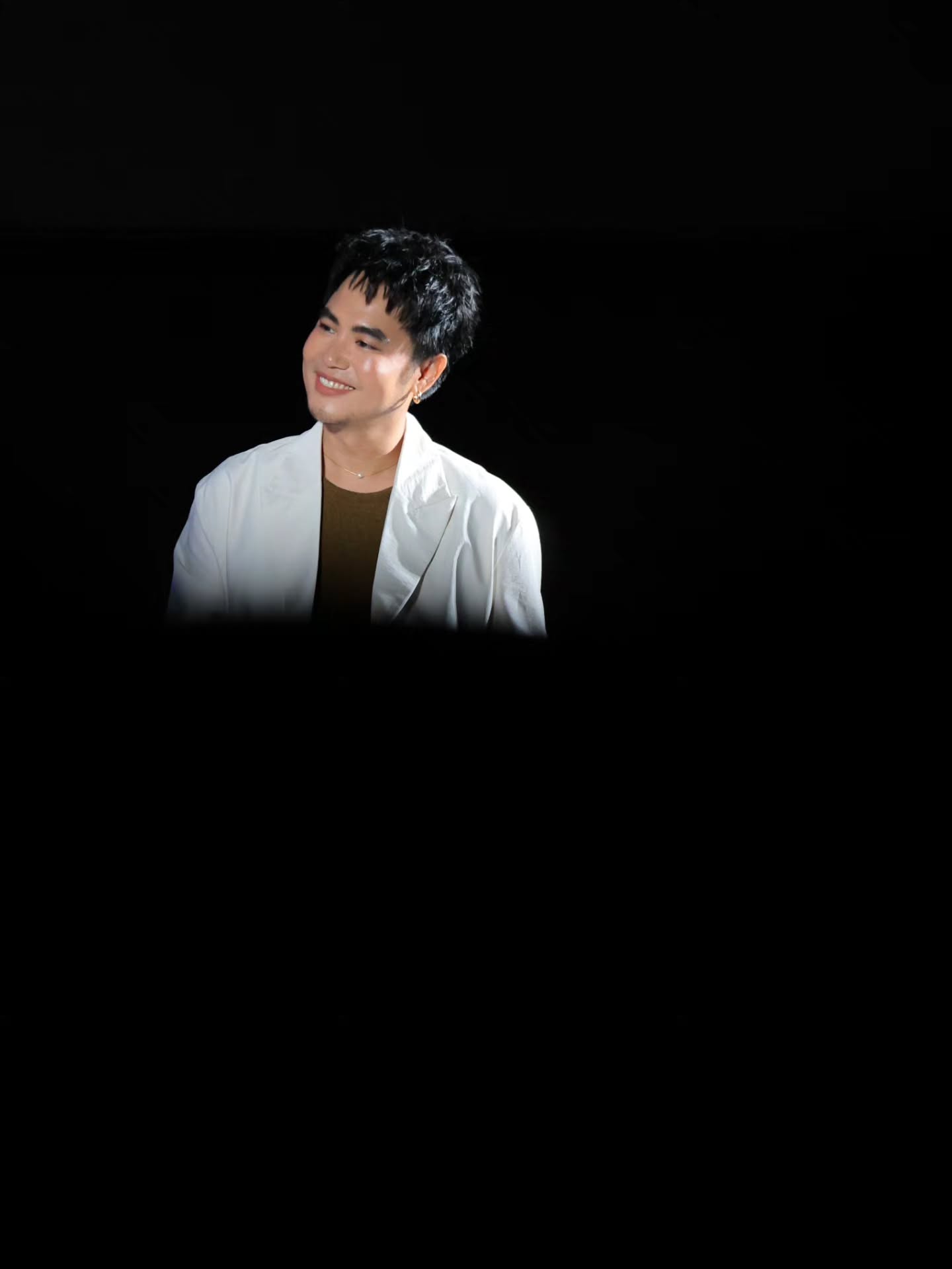 อ๋อง - เขมรัชต์ สุนทรนนท์