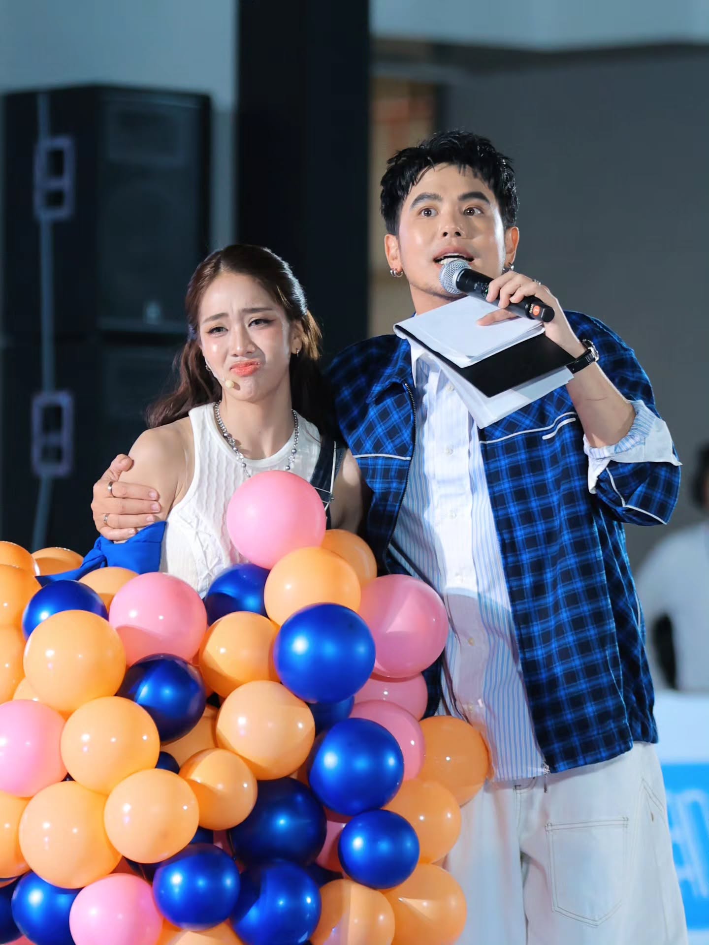 อ๋อง - เขมรัชต์ สุนทรนนท์