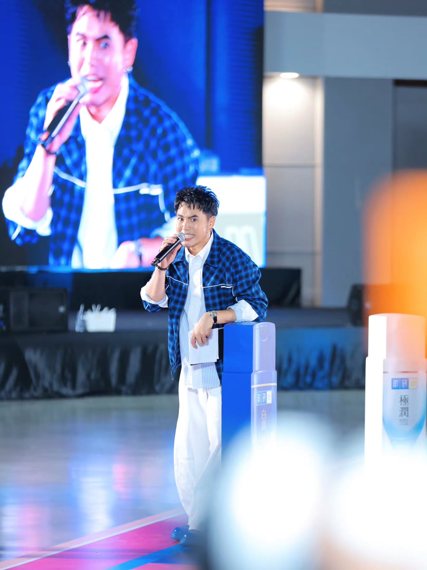 อ๋อง - เขมรัชต์ สุนทรนนท์