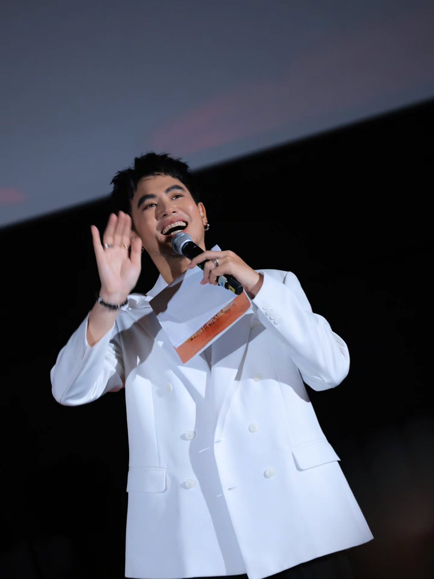 อ๋อง - เขมรัชต์ สุนทรนนท์