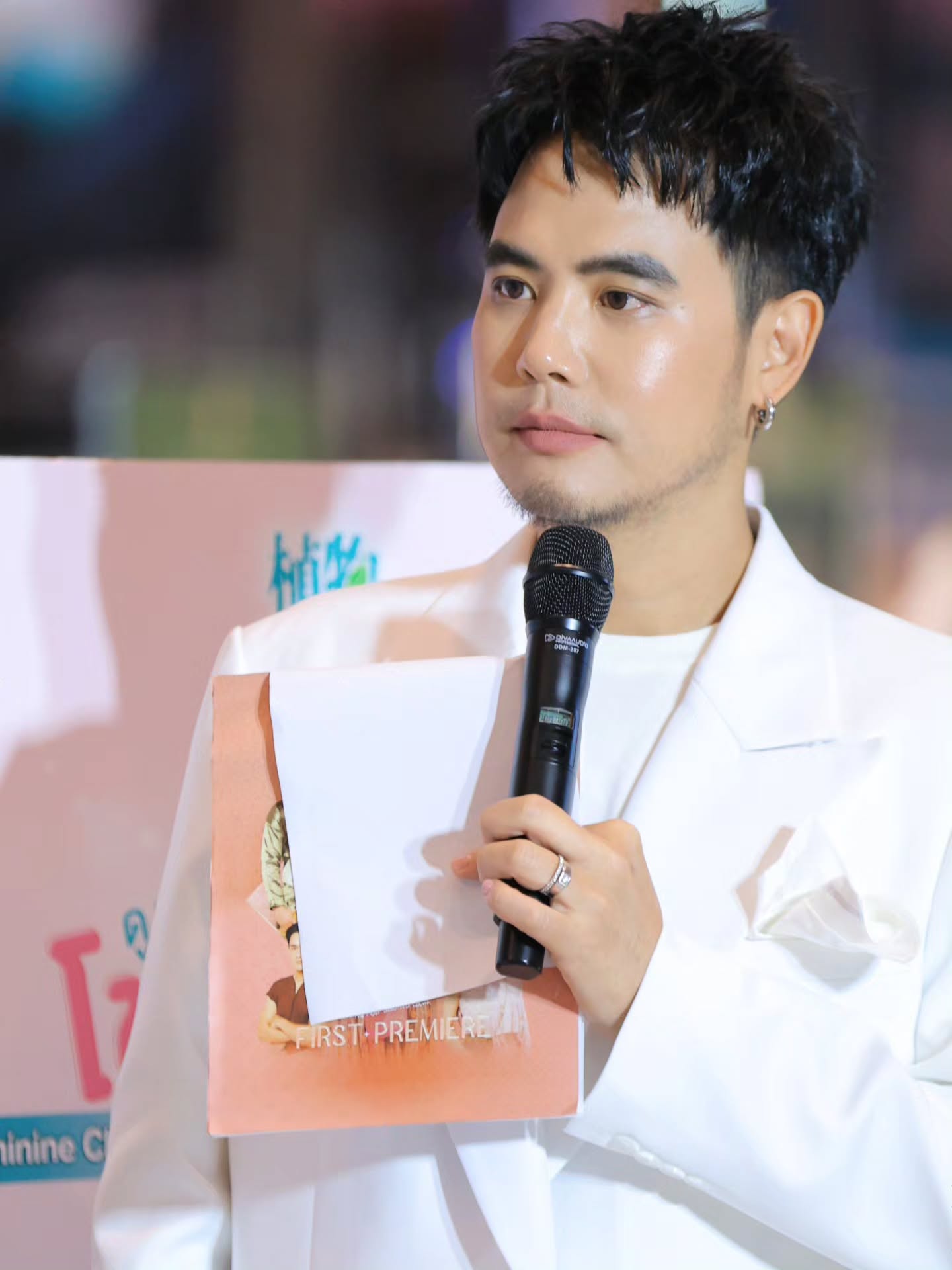อ๋อง - เขมรัชต์ สุนทรนนท์