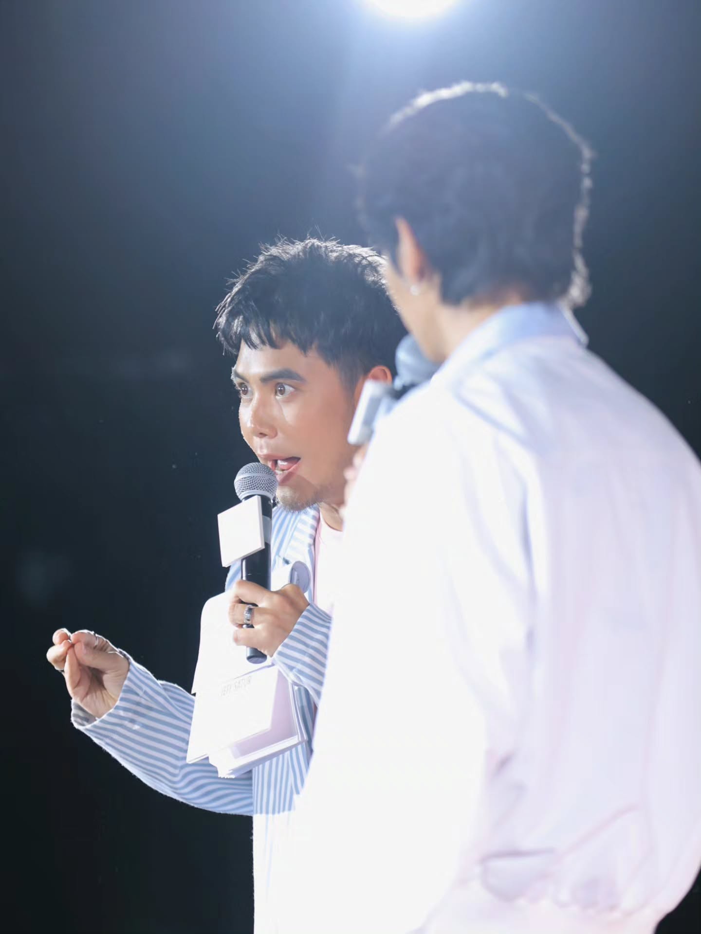 อ๋อง - เขมรัชต์ สุนทรนนท์