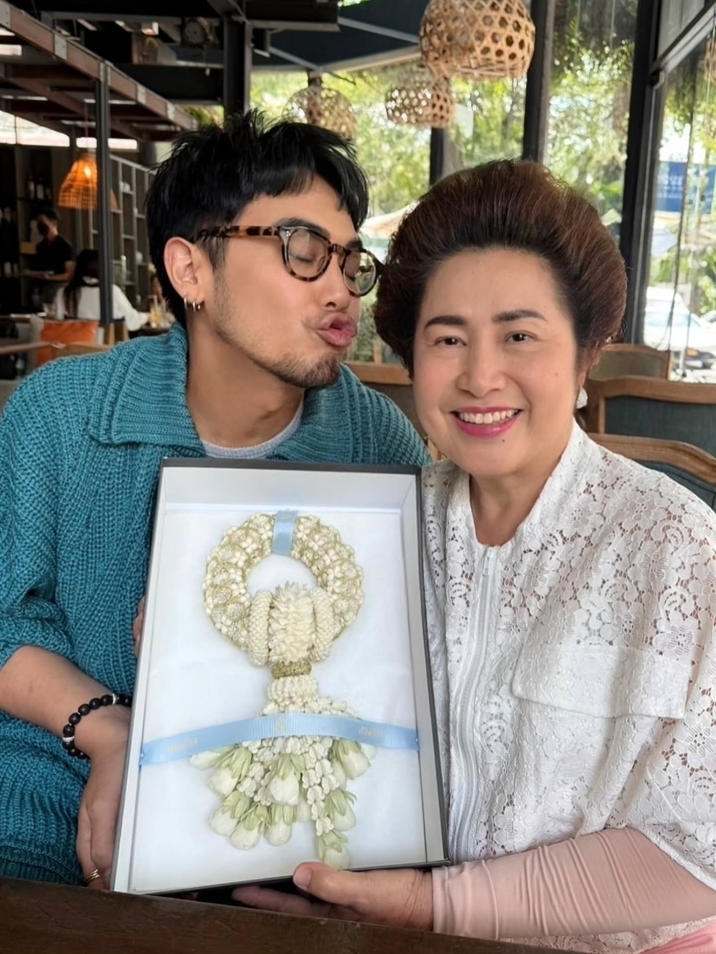 อ๋อง - เขมรัชต์ สุนทรนนท์