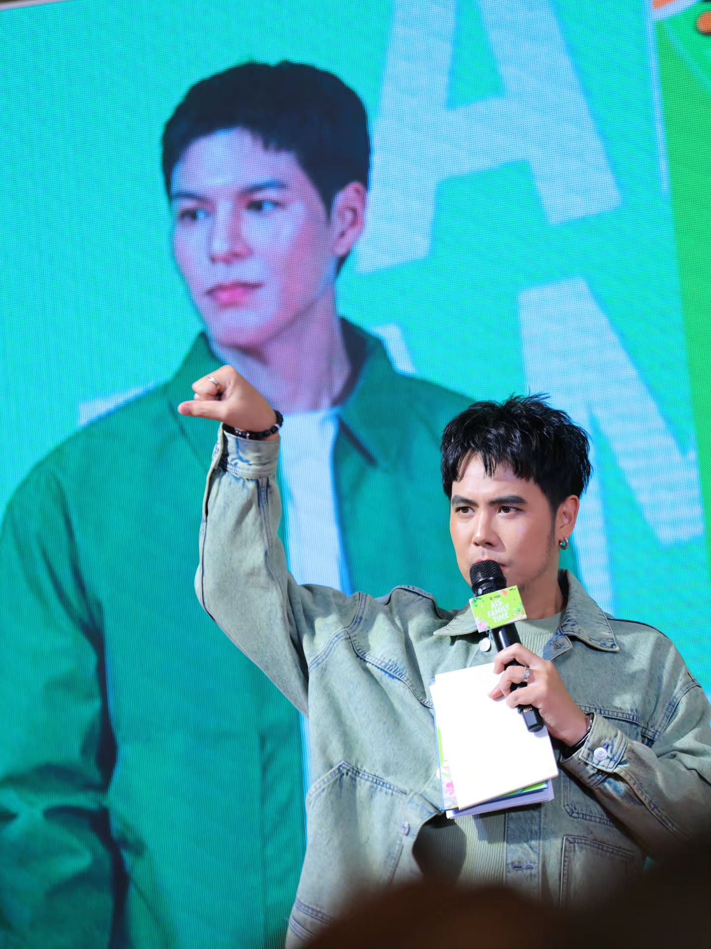 อ๋อง - เขมรัชต์ สุนทรนนท์