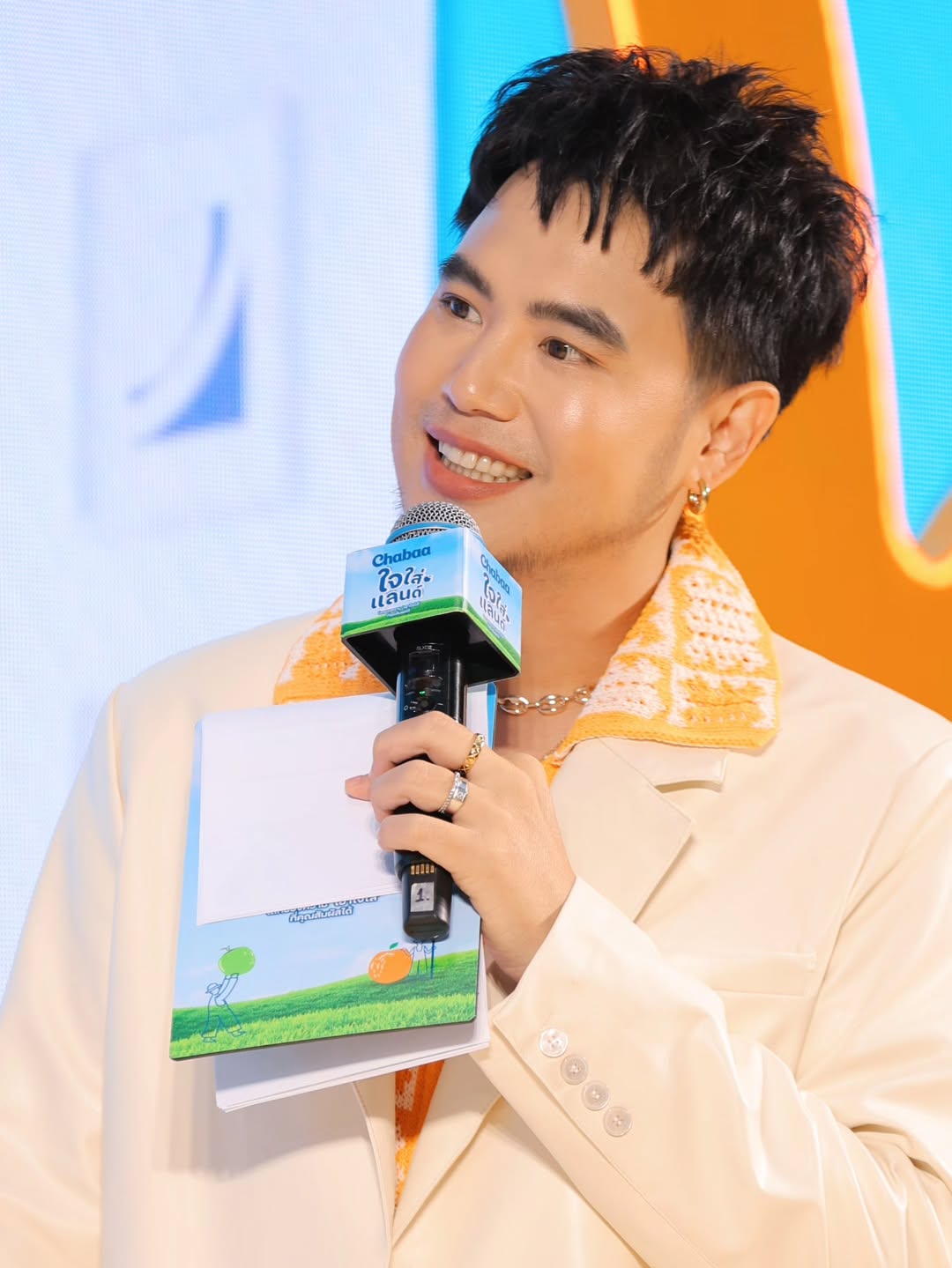 อ๋อง - เขมรัชต์ สุนทรนนท์