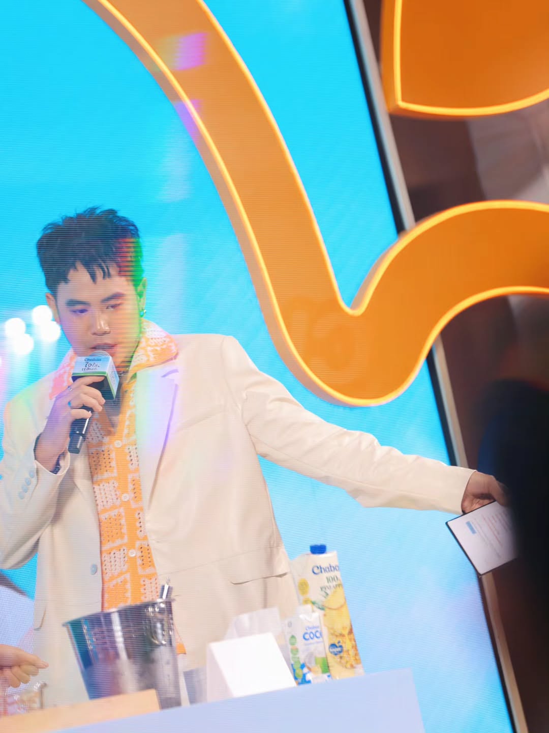 อ๋อง - เขมรัชต์ สุนทรนนท์