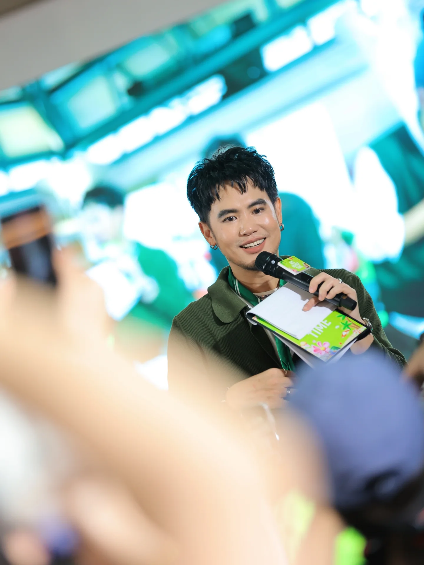 อ๋อง - เขมรัชต์ สุนทรนนท์