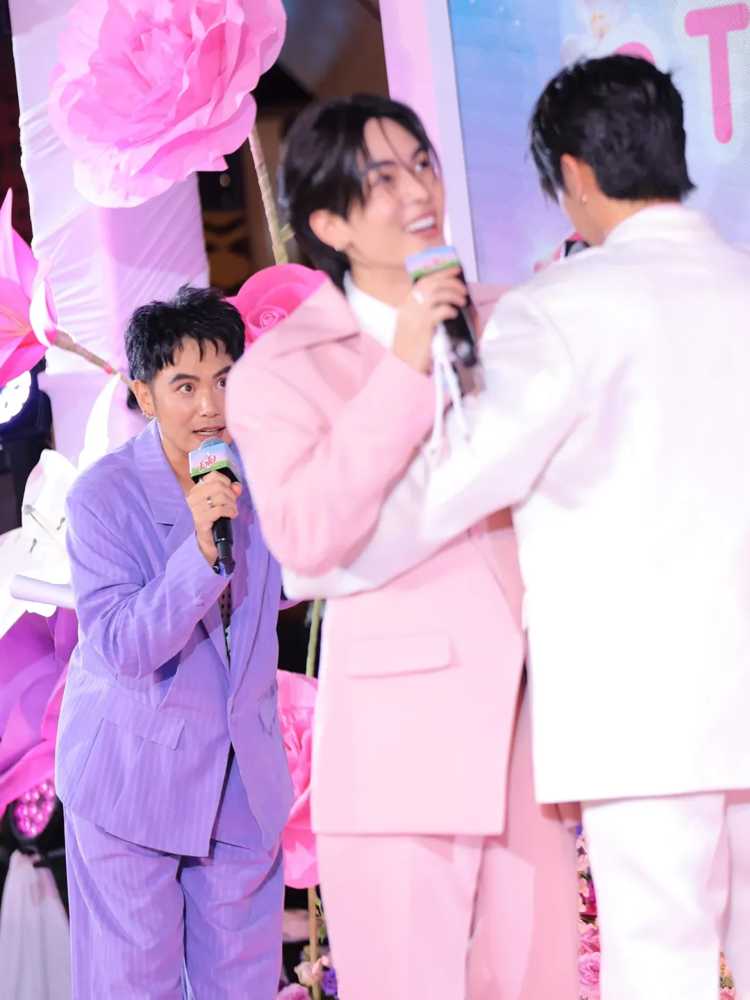 อ๋อง - เขมรัชต์ สุนทรนนท์