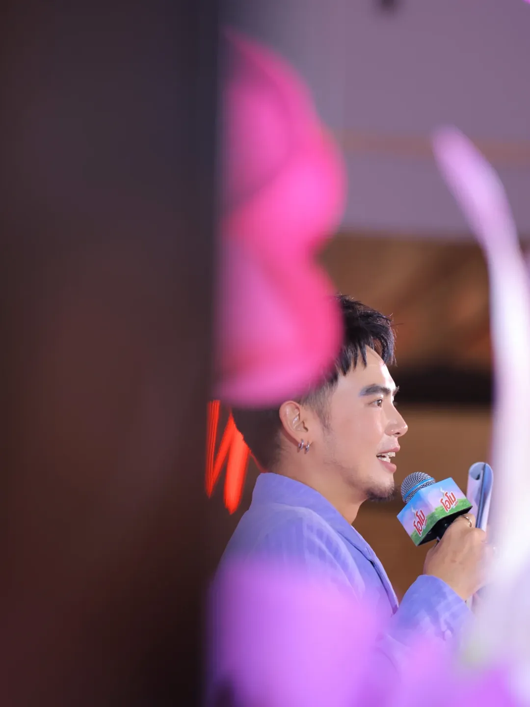 อ๋อง - เขมรัชต์ สุนทรนนท์