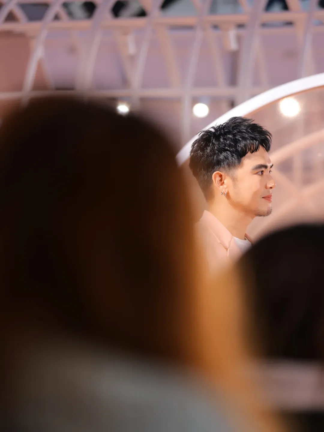 อ๋อง - เขมรัชต์ สุนทรนนท์
