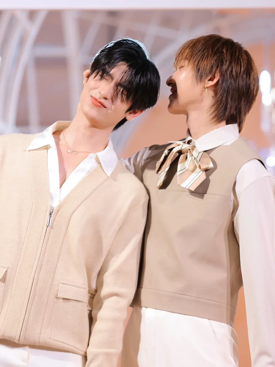 อ๋อง - เขมรัชต์ สุนทรนนท์