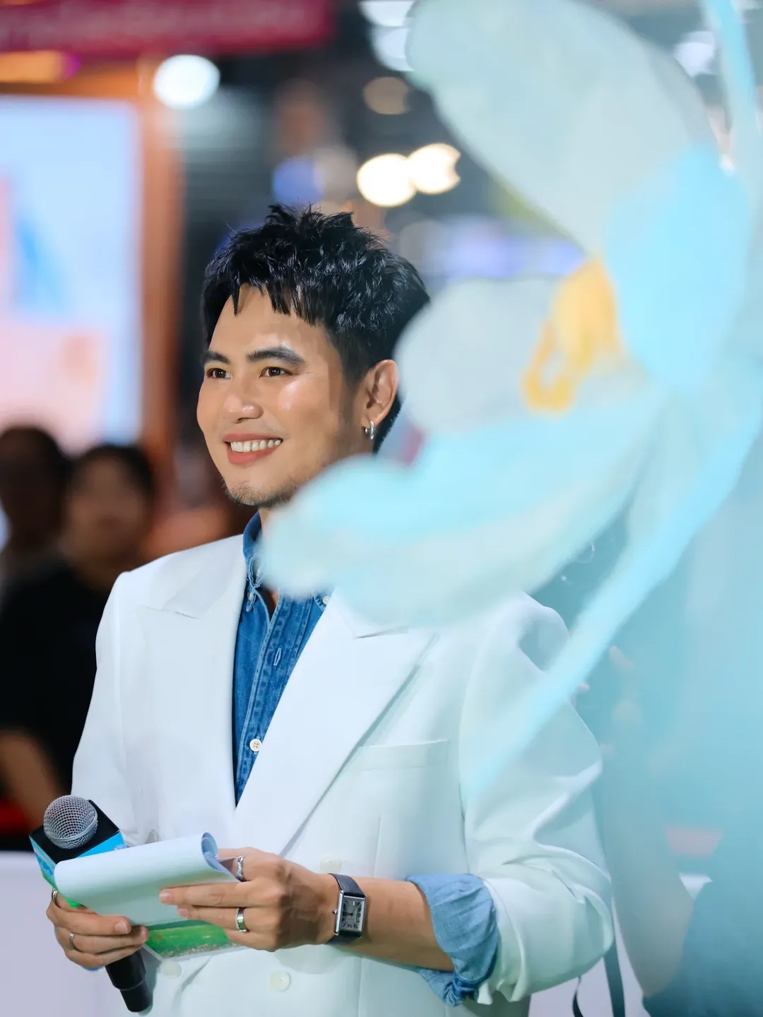 อ๋อง - เขมรัชต์ สุนทรนนท์