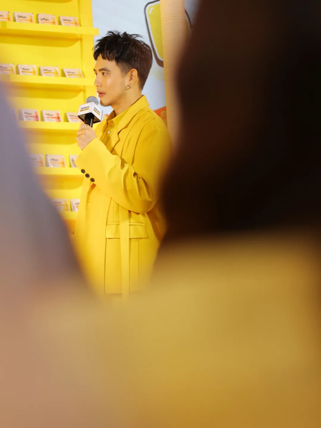 อ๋อง - เขมรัชต์ สุนทรนนท์