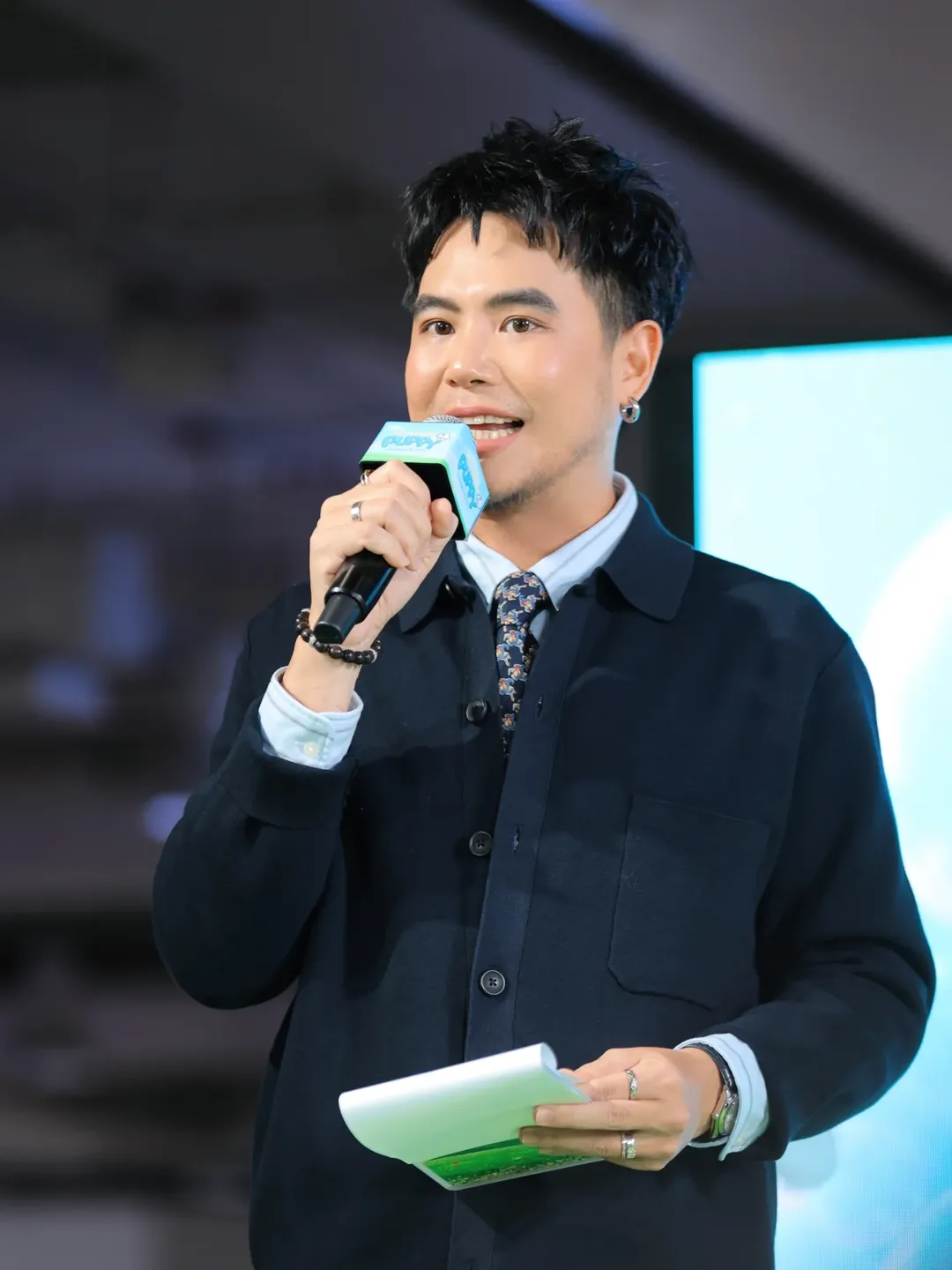 อ๋อง - เขมรัชต์ สุนทรนนท์