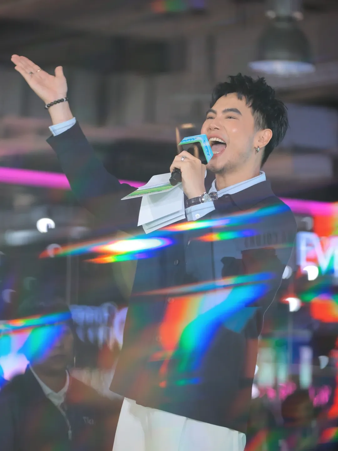 อ๋อง - เขมรัชต์ สุนทรนนท์