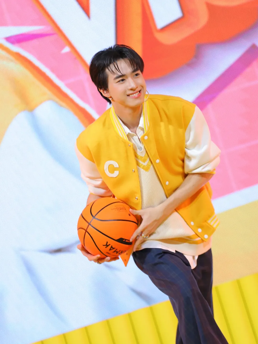 อ๋อง - เขมรัชต์ สุนทรนนท์