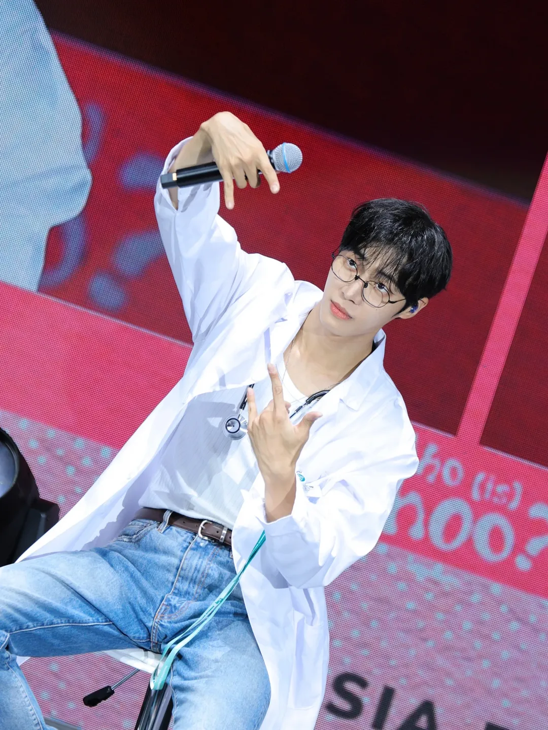 อ๋อง - เขมรัชต์ สุนทรนนท์