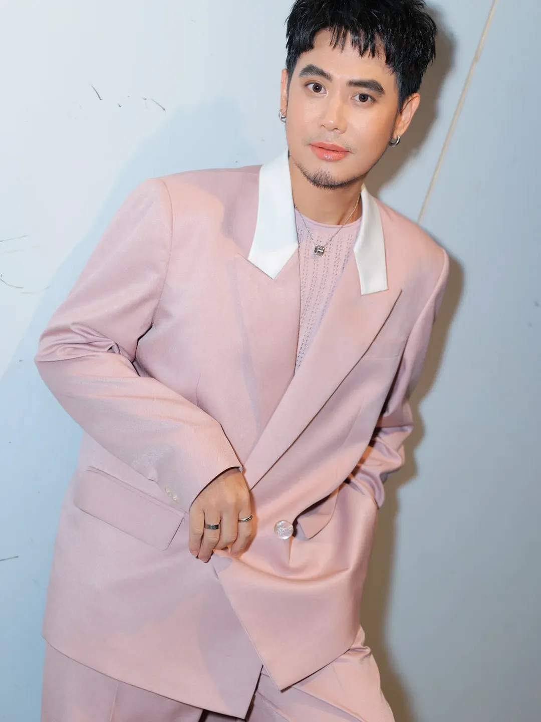 อ๋อง - เขมรัชต์ สุนทรนนท์