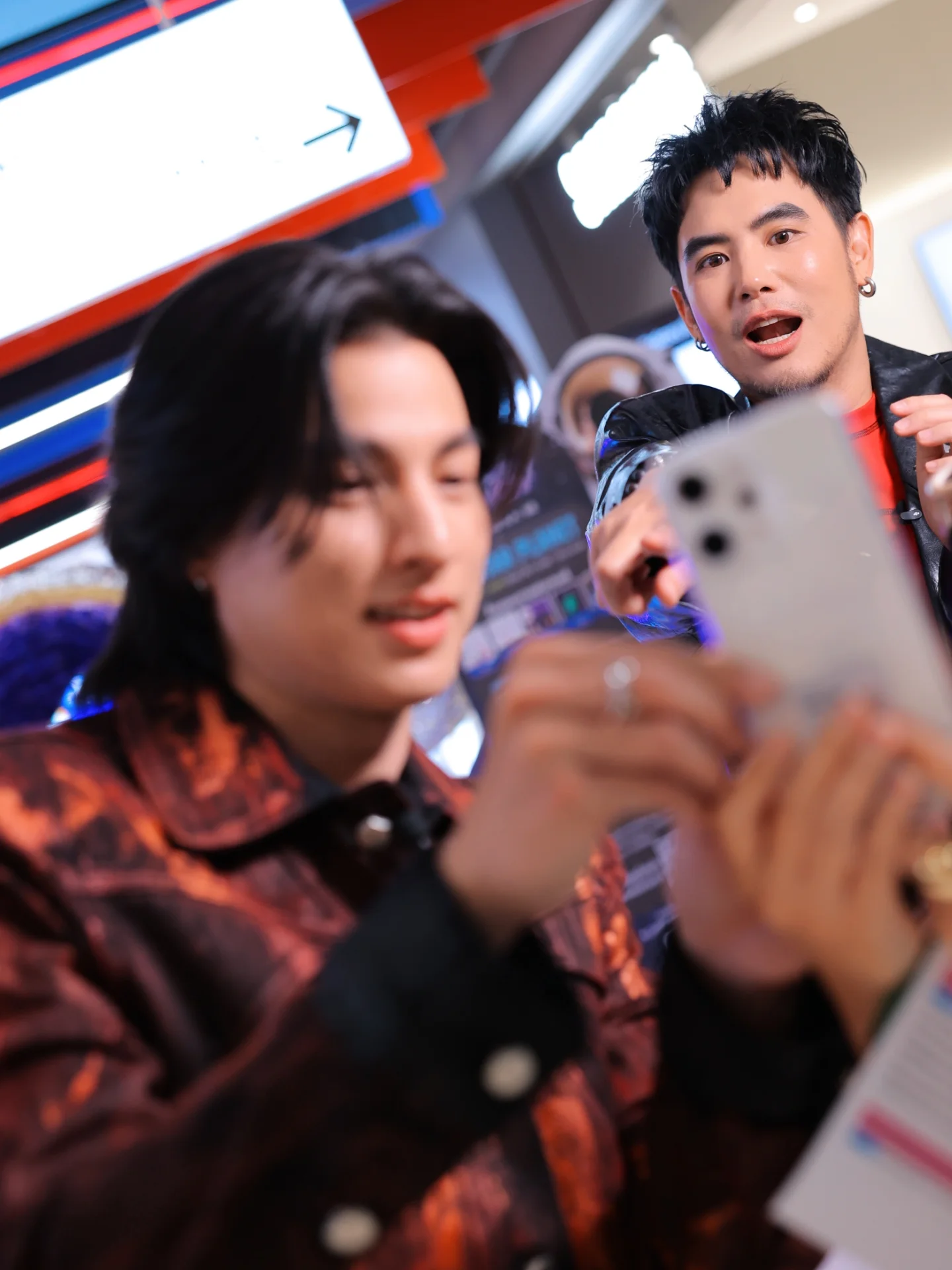 อ๋อง - เขมรัชต์ สุนทรนนท์