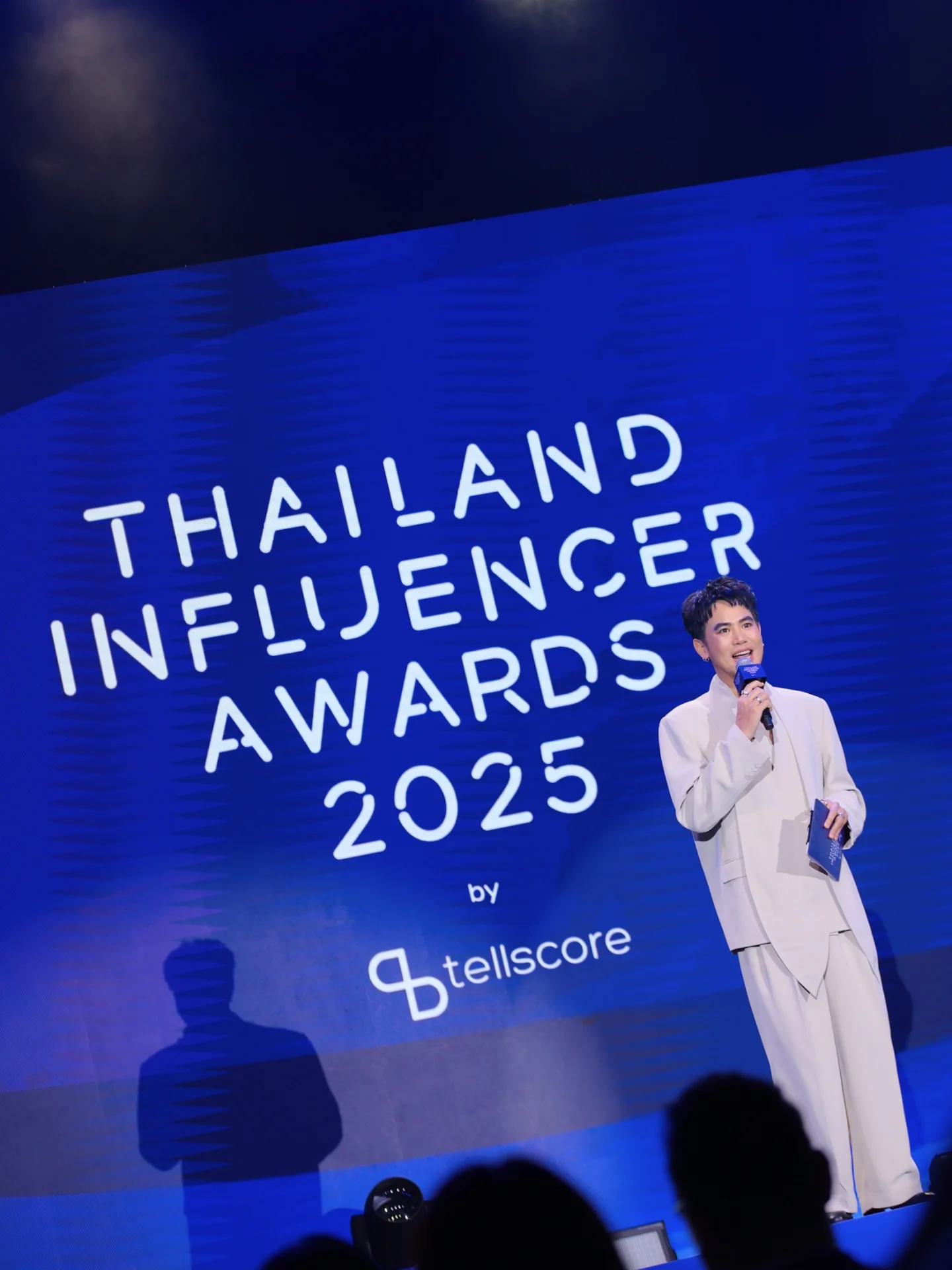 อ๋อง - เขมรัชต์ สุนทรนนท์