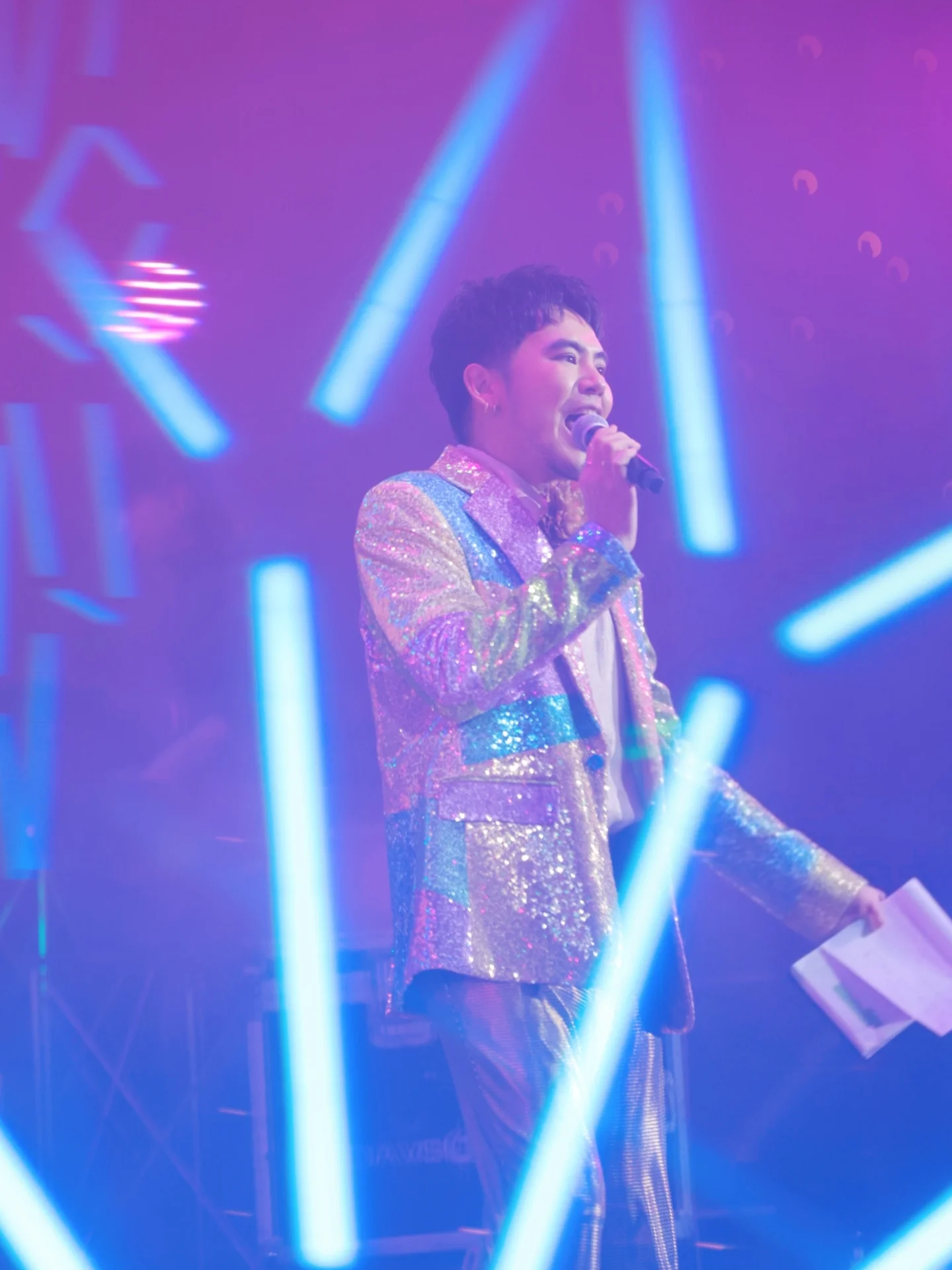 อ๋อง - เขมรัชต์ สุนทรนนท์